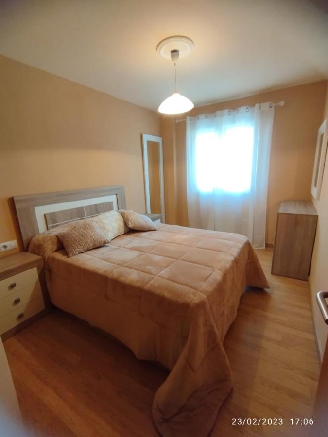 Piso Js Apartment Оуренсе Екстериор снимка