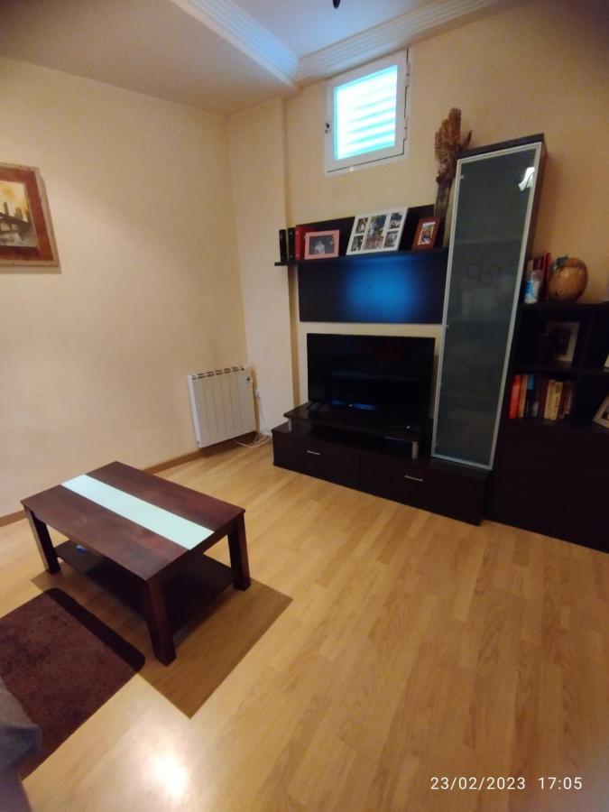 Piso Js Apartment Оуренсе Екстериор снимка